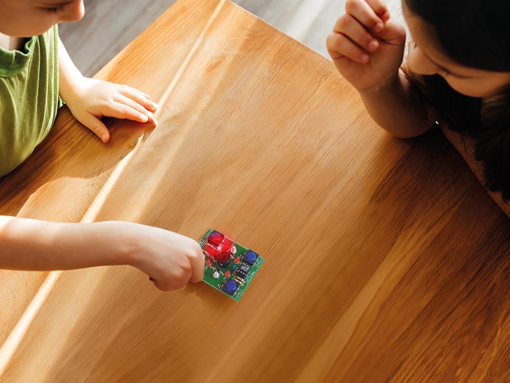 Kit à souder / jeu de réflexion électronique (brain game)