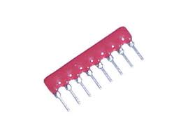 Reseau de 4 resistances independantes 8br o.2w  3.3 ohms tolerance 5%k